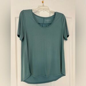 LOFT s/s scoop neck shirt